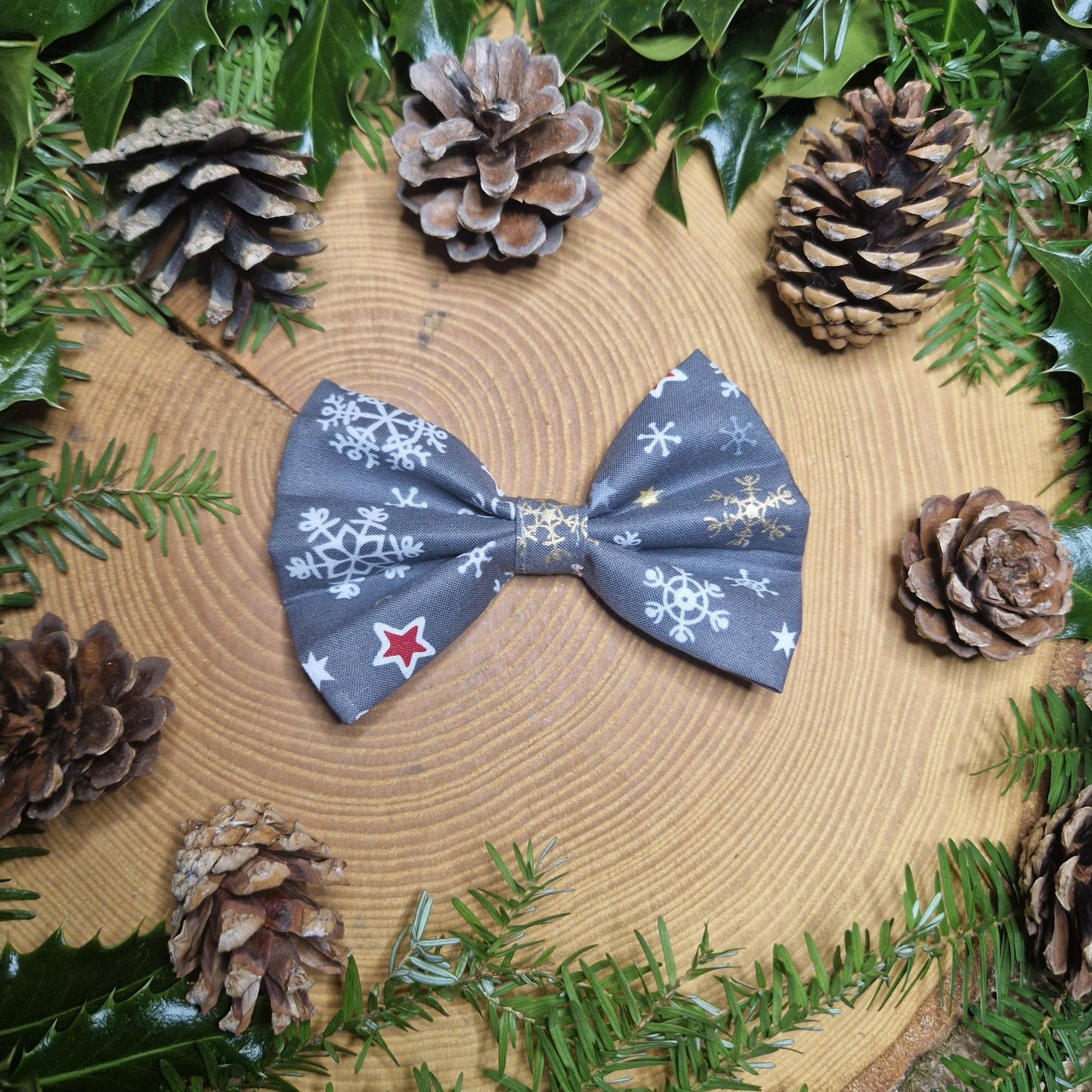 Christmas Bow Tie - Grey Snowflakes